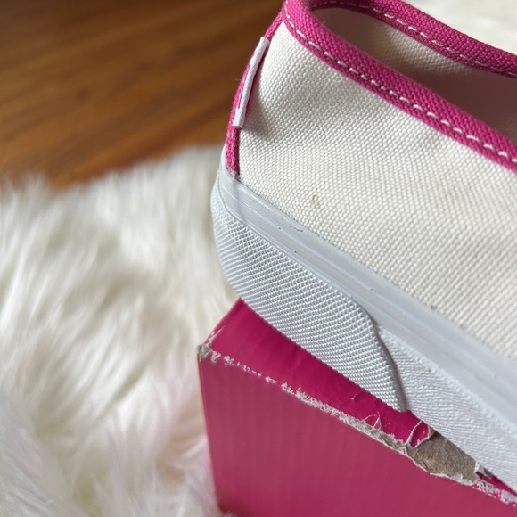 Vans X Barbie Style 93 DX Shoe - Picture 4 of 11